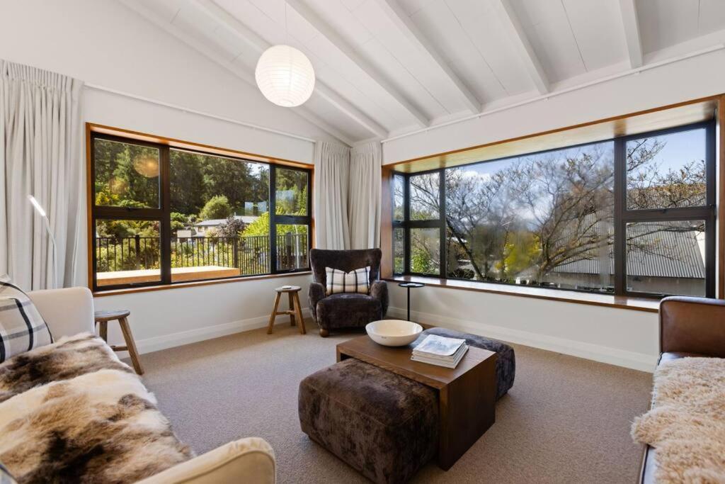 Peakview Lodge ワナカ エクステリア 写真